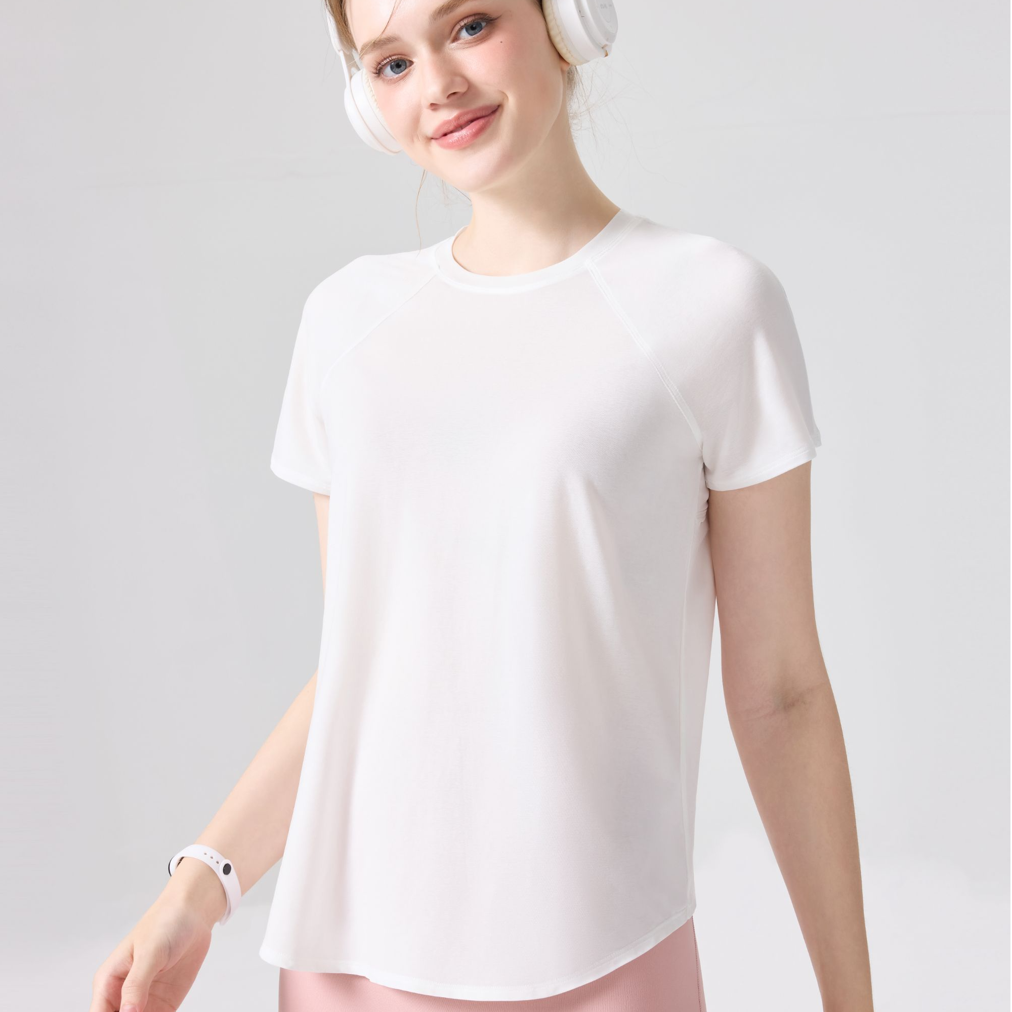 Women's Athletic Sportswear Quick-drying Lightweight Yoga Wear Back Mesh Breathable Loose Top Short Sleeve Spandex/Nylon