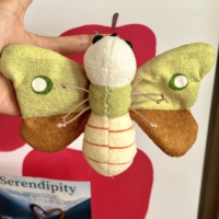 Mini porte-clés en peluche insecte mignon, adorable breloque pour sac, cadeau idéal pour amis et enfants
