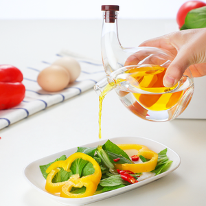Distributeur de borosilicate 2 <span class=keywords><strong>en</strong></span> 1 <span class=keywords><strong>pour</strong></span> huile et vinaigre soufflé à la main Bouteille de cruet avec <span class=keywords><strong>bouchon</strong></span> <span class=keywords><strong>en</strong></span> liège - Product Image 4