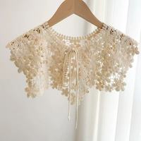 Faux col en dentelle détachable avec motif de broderie vintage pour femme