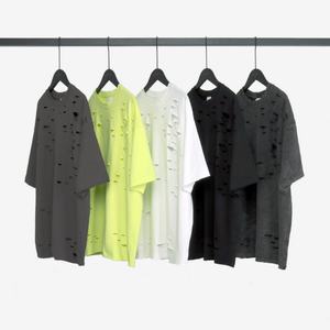 เสื้อยืดโอเวอร์ไซส์ผ้าฝ้าย 100% สำหรับผู้ชาย สไตล์สตรีท  รับสกรีนโลโก้ ตัดเย็บพร้อมพิมพ์ลายดิจิทัล ทรงยาว มีรู - Product Image 6