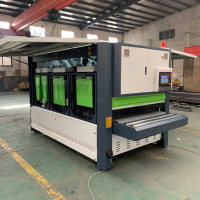 Machine à poncer le bois multi-rouleaux OEM, finition de polissage personnalisée pour surfaces de planches massives