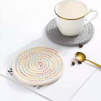 Sous-verres en bois tressé au design moderne Evergreen, tapis de table tissé, dessous de plat, dessous de pot pour usage domestique