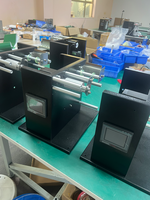 Machine d'étiquetage et de scellage semi-automatique électrique à 90 degrés pour boîtes et caisses en carton, avec étiquettes en papier à cœur PLC