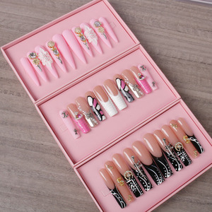 Venta al por mayor 10 piezas <span class=keywords><strong>de</strong></span> <span class=keywords><strong>uñas</strong></span> <span class=keywords><strong>de</strong></span> acrílico ABS pintadas a mano hermoso diseño hecho a mano para niñas presione en la aplicación del dedo - Product Image 4