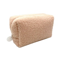 Sac de beauté en fausse fourrure tendance, pochette à maquillage portable personnalisée avec fermeture éclair, sac cosmétique en peluche avec poignée en cuir – Vente chaude
