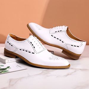 Mocassins à pampilles de haute qualité pour hommes, grande taille, avec détails brogues, style rétro élégant - Product Image 4