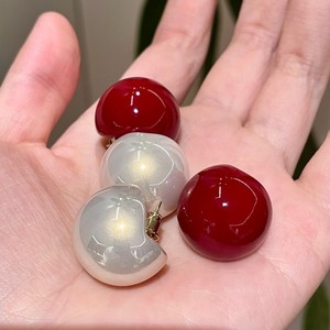 Boucles d'oreilles clous en fausses perles, forme ronde, blanches, minimalistes, pour femme, usage quotidien, 2025 - Product Image 5