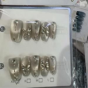 Faux ongles à presser, motifs aléatoires, 10 pièces/ensemble, haute qualité, uniques pour les fêtes - Product Image 3