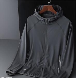 เสื้อผ้ากันแดดสวมหัวขนาดใหญ่พิเศษสำหรับผู้ชาย UPF50แบบยืดหยุ่นมีฮู้ดผ้าทอสวมใส่เพื่อการป้องกันรังสียูวีแบบบางเหมาะสำหรับฤดูร้อน - Product Image 2