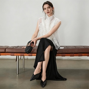 Nuova <span class=keywords><strong>Blusa</strong></span> Elegante da Donna 2026 con Collo Alto e Ricami Senza Maniche per Primavera Estate - Product Image 3