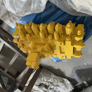 Katup Utama <span class=keywords><strong>Excavator</strong></span> <span class=keywords><strong>Komatsu</strong></span> PC450-6 PC400-6 7234717103 723-47-17103 Katup Kontrol PC450-6 - Product Image 2