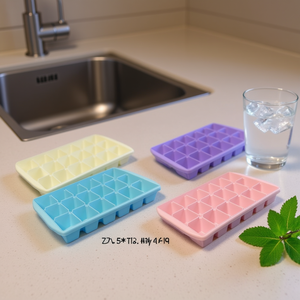 Bandeja de Hielo de Plástico Resistente y Colorida para Uso Doméstico en la Cocina, Molde Rectangular Dividido con Diseño Moderno, Modelo AK-4633 de ZAA, Ma - Product Image 2