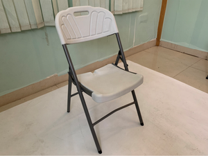 Kursi lipat plastik pernikahan, rangka Metal luar ruangan putih - Product Image 4