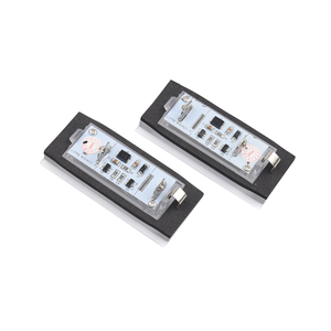 2 pezzi luce targa auto a LED bianca per Range Rover L322 2003 2012 luce targa posteriore OE # XFJ000020 - Product Image 2