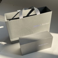 Emballage de vêtements de marque avec logo personnalisé, sac cadeau pour shopping en papier pour bijoux cosmétiques, cadeau shopping laminé imprimé en popularité