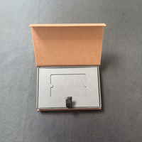 Boîte de fermeture magnétique en carton luxueux de 2mm d'épaisseur personnalisable pour l'emballage de cartes de crédit VIP de portefeuille gaufrage