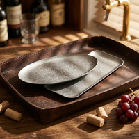 Plateau ovale en acier inoxydable de luxe léger, finition vintage inspirée d'Instagram, pour servir des fruits dans les cafés