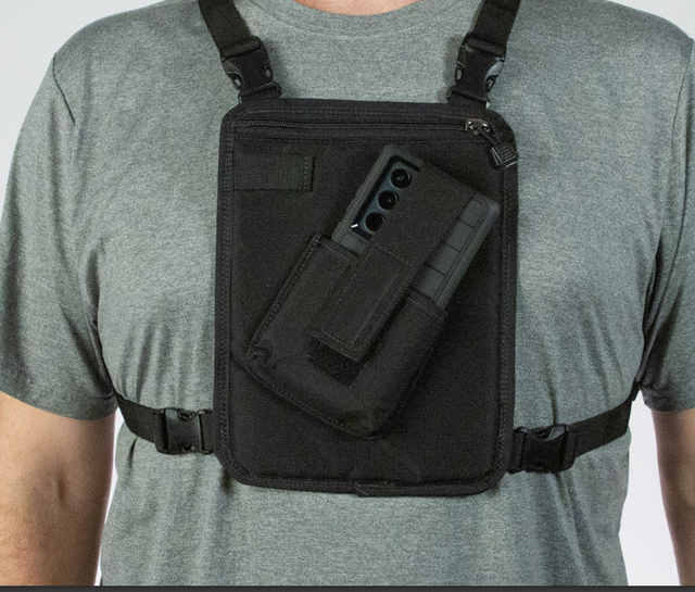 Custom Logo Adjustable Men Smart Phone Chest Pack Running Vest Chest Phone Holder Chest Harness with Phone Holder