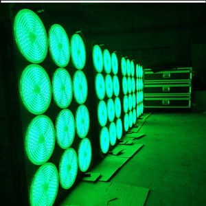 Equipo Profesional de Cine, Luz de Fotografía RGB de 1800W CRI 97, CRMX Lumenradio Inalámbrica para Grabación de Audio y Video - Product Image 2