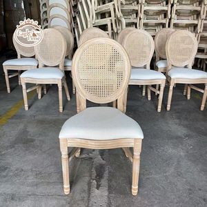 Chaise Louis <span class=keywords><strong>de</strong></span> salle à manger avec dossier rond, meubles <span class=keywords><strong>de</strong></span> <span class=keywords><strong>luxe</strong></span> en bois et résine, chaises Louis <span class=keywords><strong>Florence</strong></span> pour événements et banquets - Product Image 4