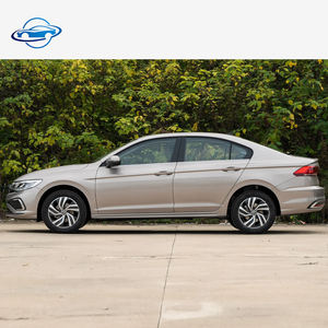 Volkswagen <span class=keywords><strong>Bora</strong></span> Usado, 200 <span class=keywords><strong>km</strong></span>/h, Automático, 4 Puertas, Gasolina, 5 Plazas, Asientos de Cuero, Cámara Trasera y Neumáticos R16, Tracción Trasera Izquierda - Product Image 3