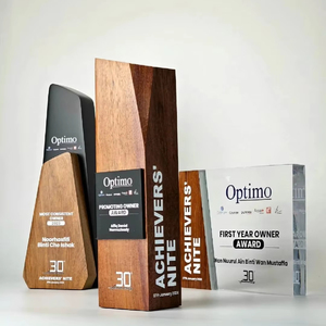 Médaille de trophée en <span class=keywords><strong>bois</strong></span> et acrylique personnalisée peinte Annatto Craft pour les cérémonies de remise des prix Panneau mural incontournable et boîtes en <span class=keywords><strong>bois</strong></span> - Product Image 1