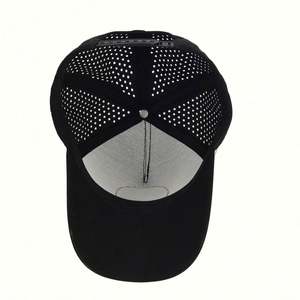 Gorra de béisbol de 5 paneles sin estructura personalizada al por mayor con orificios cortados a láser, logo de PVC de goma, ajustable, profesional, OEM común - Product Image 6