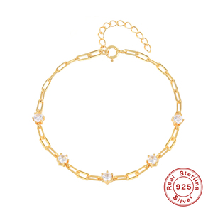 สร้อยข้อมือเงิน ROXI รุ่น Simple ชุบทอง 18K ประดับเพชรซิคอนทรงคลิปหนีบกระดาษสำหรับผู้หญิง - Product Image 5