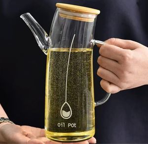 โรงงานขายส่งขวดน้ำมัน/น้ำส้มสายชูแก้วปลอดสารตะกั่ว พร้อมฝาไม้และหูจับ สไตล์โมเดิร์นหรูหรา รับทำโลโก้ตามสั่ง - Product Image 2