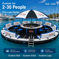 Île flottante gonflable haut de gamme personnalisée avec canapé-lit pour les complexes hôteliers, les marinas, les quais et les fêtes en bord de mer