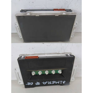 Pantalla 28090BN800A Nissan Almera Mk2 N16 2000-2006 usada (34825 C-14-E-8) - Product Image 1