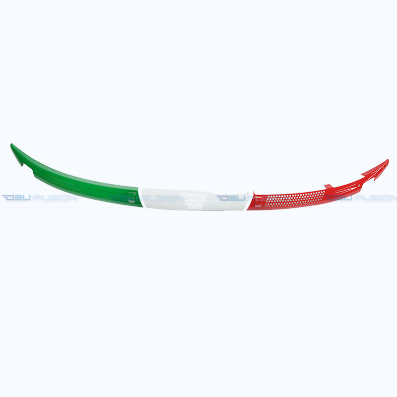 สามสีเงางาม