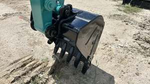 Mini-excavatrice sur chenilles hydraulique compacte Kobelco SK60-8 d'occasion, 6 tonnes, d'origine japonaise, avec moteur Yanmar et faible nombre d'heures de fonctionnement, pour inspection vidéo - Product Image 5