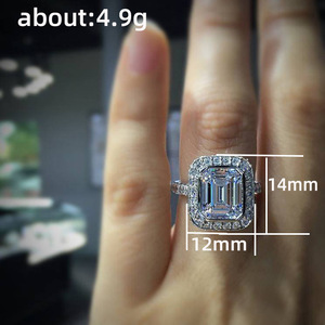Anello di Lusso Rettangolare Stile Principessa per Donne, Elegante Gioiello da Dito per Feste - Product Image 5