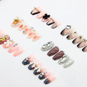 2024 nuevo diseño Día <span class=keywords><strong>de</strong></span> <span class=keywords><strong>San</strong></span> <span class=keywords><strong>Valentín</strong></span> corto almendra Nail Art parches juego <span class=keywords><strong>de</strong></span> diamantes brillantes parche para <span class=keywords><strong>uñas</strong></span> postizas - Product Image 2