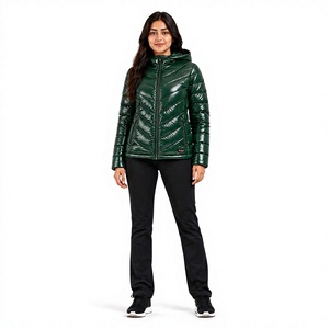 Chaqueta Acolchada Verde para Mujer con Capucha y Cierre de Cremallera, Manga Larga, Ropa de Invierno - Product Image 1
