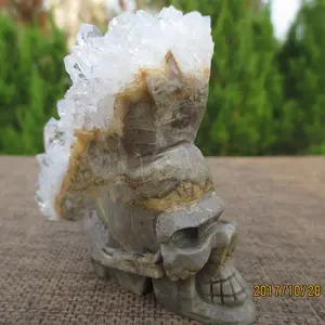 Großhandel Kristall Carving Natürliche Cluster Kristall Schädel Carving Realistische Kristall Healing Stein Carving Dekoration Geschenke