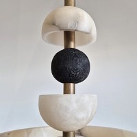 Lustre moderne minimaliste en marbre naturel espagnol avec LED et lumière chaude pour salon, salle à manger, chambre à coucher