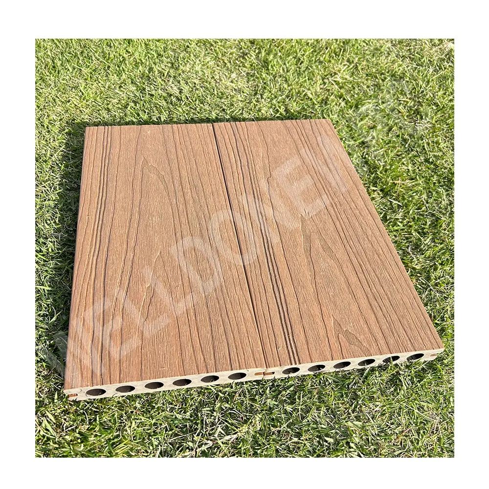 Eco friendly WPC Decking Made With 95% Recycled Materials Light Weight Capped Wood Composite Decking