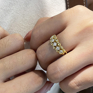 Anello con Zircone Rotondo per Donne, Elegante Gioiello da Dito alla Moda - Product Image 2