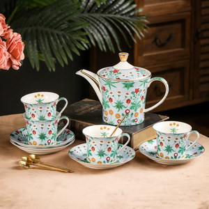 Service à thé en porcelaine fine de la série Blooming, design original, tasse à café en céramique noire avec soucoupe pour le thé anglais de l'après-midi - Product Image 3