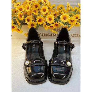 2026 <b>Summer</b> Autumn New French Style Bridal Mary Jane Slip-On Shoes Retro British Thick Sole Leather <b>Flats</b> Block Heel - Product Image 3