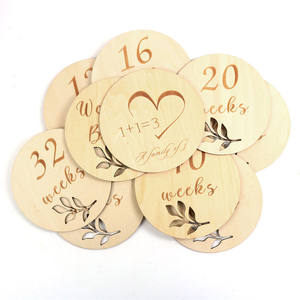 Cartes mensuelles de développement pour bébé en bois / Annonce de grossesse pour bébé et femme enceinte - Product Image 1