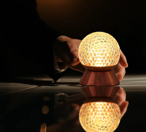 Lámpara de mesa de cristal Retro moderna, luz nocturna recargable, barra <span class=keywords><strong>transparente</strong></span>, decoración occidental para dormitorio, restaurante, Bar, voltaje de entrada de <span class=keywords><strong>5V</strong></span> - Product Image 5