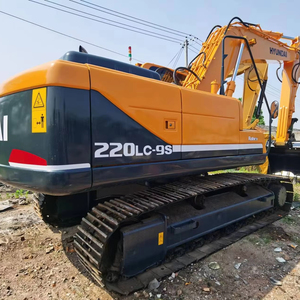 Excavadora de cadenas Hyundai 220LC-9S de alta calidad, usada, a precio económico, con motor y rodamientos, peso operativo de 22000 kg, modelo 2020, 100% funcional. - Product Image 1