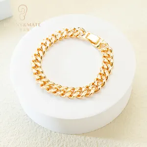 2023 Customizable Jewelry Luxury Wholesale Watch Chain 18k Gold Plated Cuban Chain Women's Bracelet Jewelry