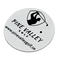 Étiquette en PVC souple avec logo en relief 3D personnalisé, bord découpé au laser et forme en rouleau pour étiquettes de vêtements