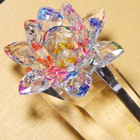 Trophée en cristal de lotus coloré haut de gamme et créatif, sur mesure pour les récompenses annuelles des bénévoles d'entreprise pour la lutte contre la pandémie