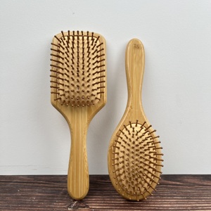 <span class=keywords><strong>Brosse</strong></span> à <span class=keywords><strong>cheveux</strong></span> en bambou naturel avec coussin d'air <span class=keywords><strong>Poils</strong></span> <span class=keywords><strong>de</strong></span> bambou pour démêler la <span class=keywords><strong>brosse</strong></span> à <span class=keywords><strong>cheveux</strong></span> en bois pour le massage du cuir chevelu Hommes Femmes - Product Image 1